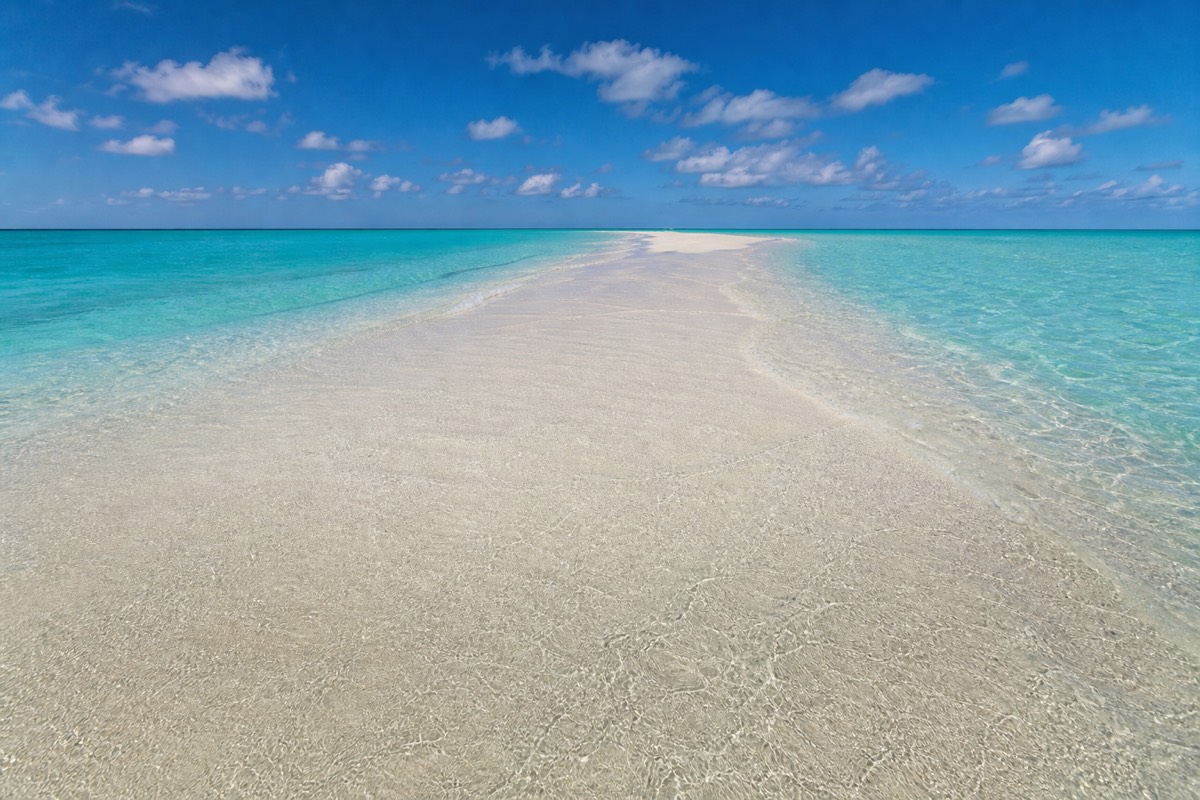 The shallow water and cays east of Nassau